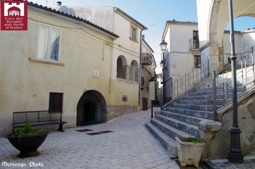Casa Vacanza Centro Storico Fornelli Bagian luar foto